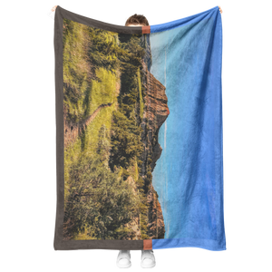 Badlands_Blanket_V_Blanket_Model_Mockup.png