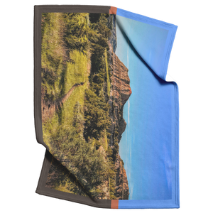 Badlands_Blanket_V_Blanket_Top_Bottom_Folds_Mockup.png