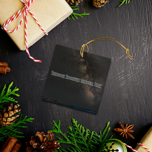 Photo_Contest_Ornament_3_Square_Lifestyle02_Mockup.png